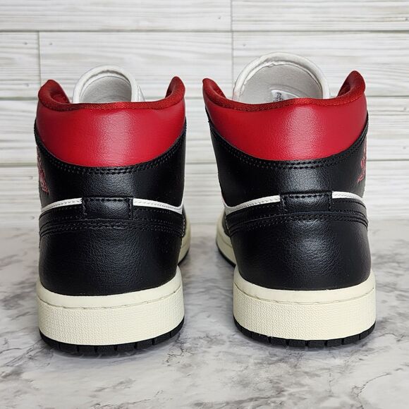 Nike Air Jordan 1 Mid Gym Red Panda Women's 11 Men's 9.5 BQ6472-061 NWOB - Picture 5 of 9